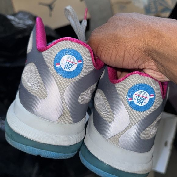 lebron 9 low - Picture 4 of 5